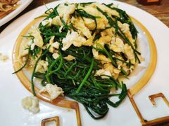沙葱炒鸡蛋-壹阁胡羊焖饼(特色小吃街店)
