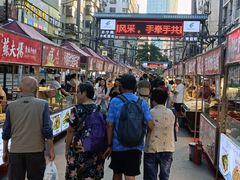 -正宁路小吃夜市