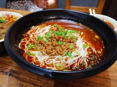 -万记麻辣烫国展总店