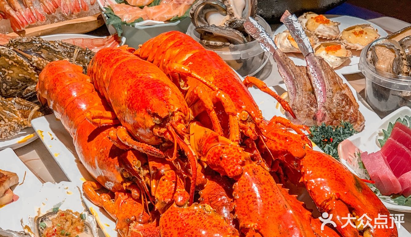 成都海鲜天花板🦐怎么会拒绝一整只麻辣大波龙呢