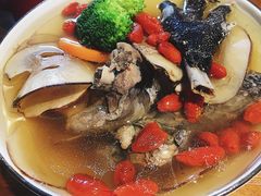 乌骨鸡汤-隐食餐厅(金水湾公馆店)