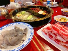 重庆经典鸳鸯锅底-重庆三峡火锅城(梅林店)