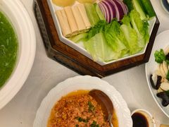 -品海楼·大连海胆锅贴馆(东港店)