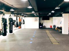 -FIGHTMAN格斗俱乐部(长宁临空店)
