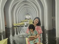 -涨巢·潮玩水疗局