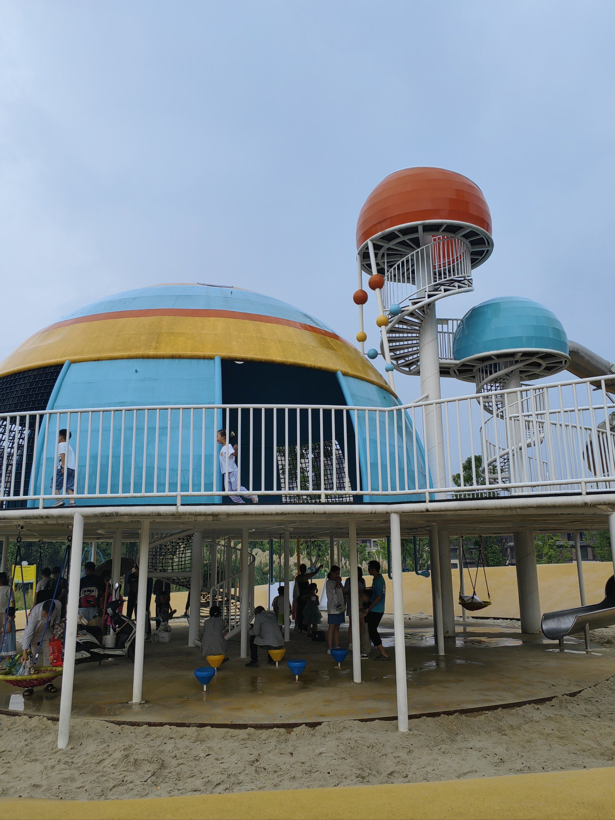 免费的亲子无动力乐园