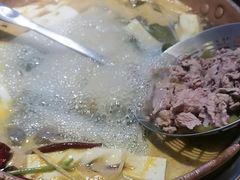 -洱火云南酸菜牛肉火锅(石景山当代商城店)