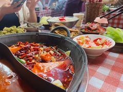 -赵美丽·重庆社区火锅·直营店(火车东站·中豪国际店)