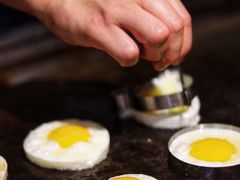 -亚马逊环球美食百汇(新城吾悦广场店)