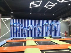 -酷跳蹦床主题公园(万胜广场店)