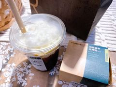 -星巴克臻选(杭州嘉里中心1F店)