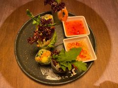 越南传统生包鲜虾春卷-来龙里 精致 东南亚餐室(万象城店)