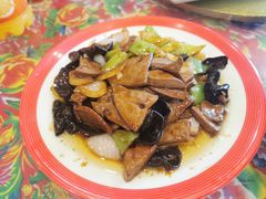 -闯关东东北农家菜(崂山石老人店)