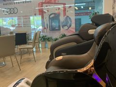 -上海沪奥奥迪4S店