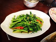 -Dang restaurant (patong phuket)