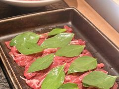-三出山火锅(万象天地店)
