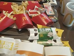 -麦当劳(展览路店)
