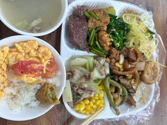 -食里香自助快餐(香槟小镇店)