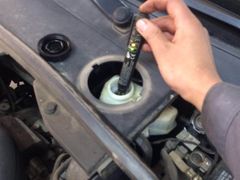 沃尔沃刹车油检测-博睿通达汽车修理站