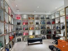 -奢物·巴黎站奢侈品回收寄售