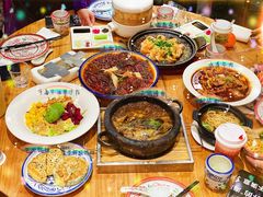 白洋淀石锅嘎鱼-小放牛炒菜馆(军校店)