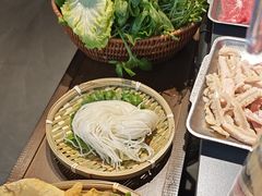 -由衷贵州酸汤牛肉火锅(新桥店)