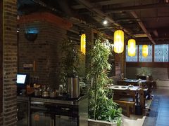 大堂-小龙坎老火锅(华飞店)
