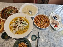金汤酸菜鱼-聚丰园•湖鲜餐厅(阿红私房菜梅石路店)