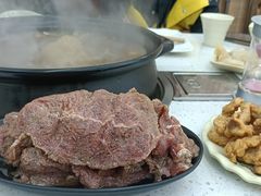 -牛知府云南菌汤鲜牛肉火锅(肖家湾店)