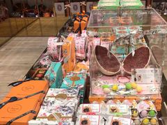 零售区-VENCHI 闻绮(北京国贸商城店)