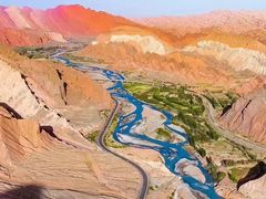 -天山神秘大峡谷