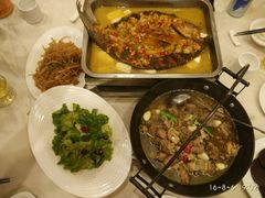 -鑫皇朝酒店(建设一路店)