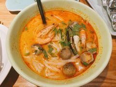 酸辣海鲜汤河粉-米纸越南小馆(金鹰世界店)