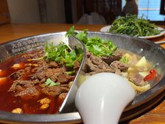 -大众跷脚牛肉馆·非遗传承单位(峨眉山店)