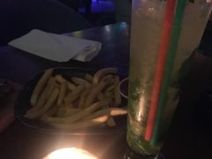 -MARU玛露音乐餐厅(大学路店)