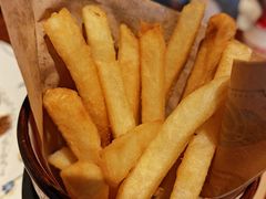 梅粉红薯条-1886德国汽车餐厅(外滩中央店)