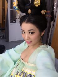 -盘子女人坊古装写真摄影(厦门总店)