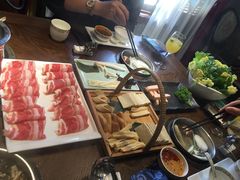 -泓炙颐凤鲜海鲜火锅料理(桐乡店)