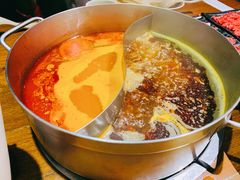 -领鲜潮牛鲜牛羊肉火锅(宏昌店)
