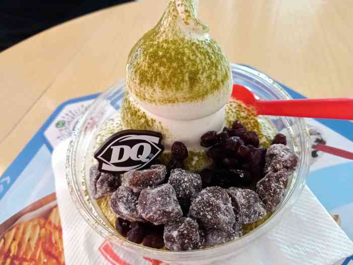 dq(富克斯店)-"朗姆葡萄华夫脆暴风雪超级好吃,就在福克斯.