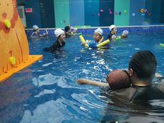 -Swim斯卫姆国际儿童游泳中心(红博中央公园店)