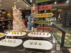 -广州万富希尔顿酒店·感趣自助餐厅·金秋蟹宴生蚝海鲜刺身