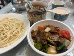 -汗腾格里·风味餐厅(新疆驻京办店)