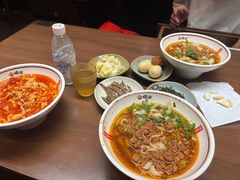 -顺溜·手工刀削面·黑金店(铜锣湾店)