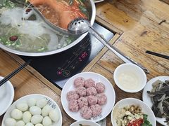 -苗伯妈酸汤火锅