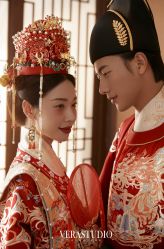 -至臻微拉婚纱摄影