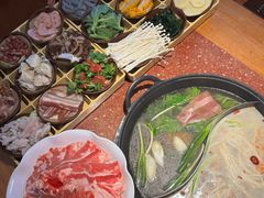 -赵美丽·重庆社区火锅·直营店(火车东站·中豪国际店)