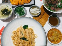 -馋三尺蟹粉小笼(人民广场店)