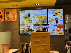 -麦当劳(轻轨曹杨路店)