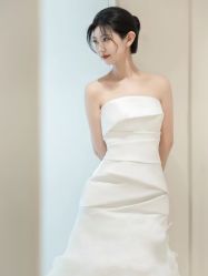 -艾米丽婚纱礼服